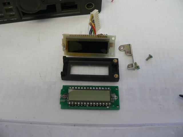 Replacing the display on ZS5DF's FT-290R